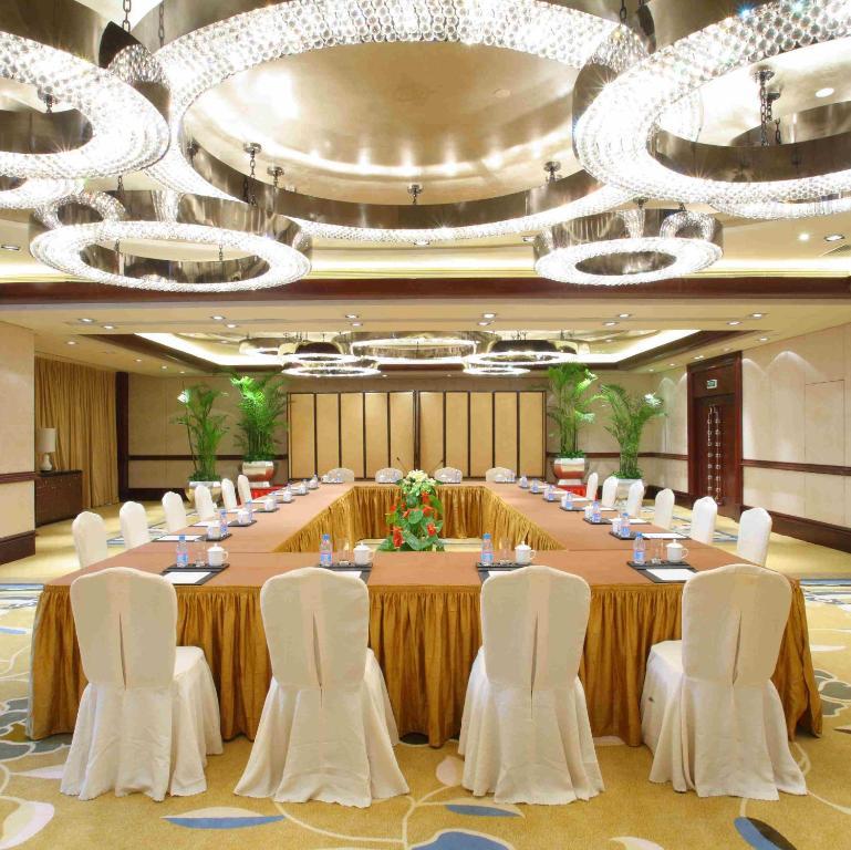 New Century Grand Hotel 北京 エクステリア 写真